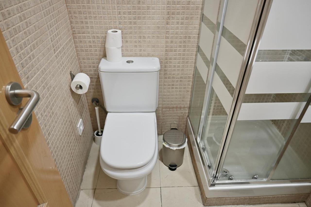 For You Rentals Centrico Apartamento Temporal En La Calle Infanta Inf1A Madrid Eksteriør billede