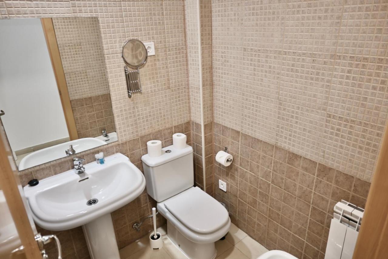 For You Rentals Centrico Apartamento Temporal En La Calle Infanta Inf1A Madrid Eksteriør billede